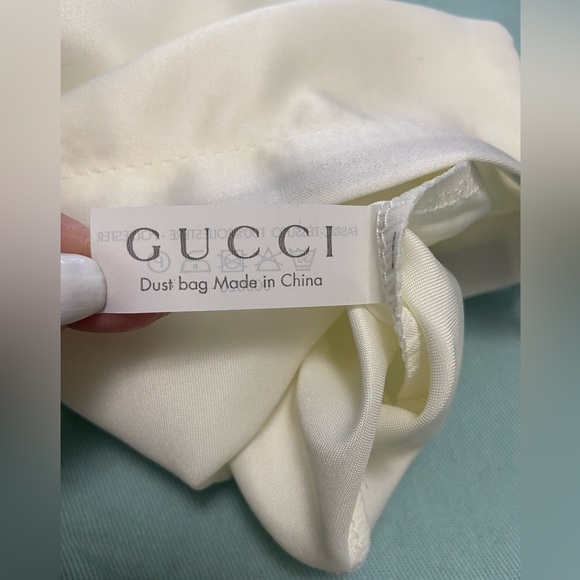 Authentic Gucci Dust Bag for Shoes/ Bags Satin w Black Ribbon Size 6.25” X 15.5” - Picture 8 of 11